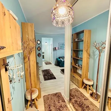 Glamorous Feel At Apartament