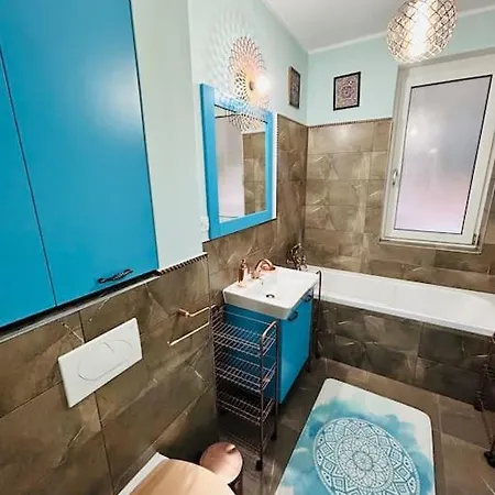Glamorous Feel At Apartment *