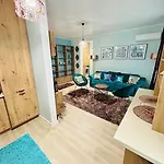 Apartment Glamorous Feel At Timisoara